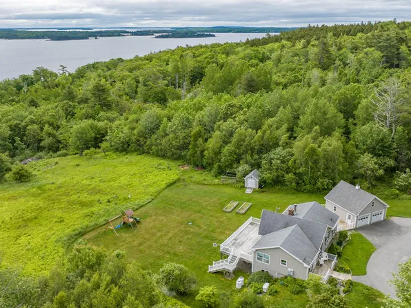 104 Upper Bluff Road, Northport, ME 04849