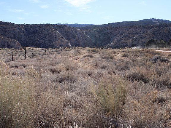 5th image of 140 E Teasdale Rd