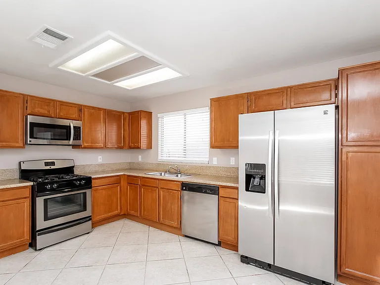60 Fantasia Ln — Photo 6