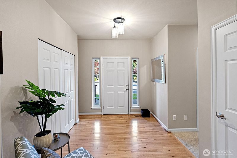 2nd image of 7007 SW Dunraven Lane