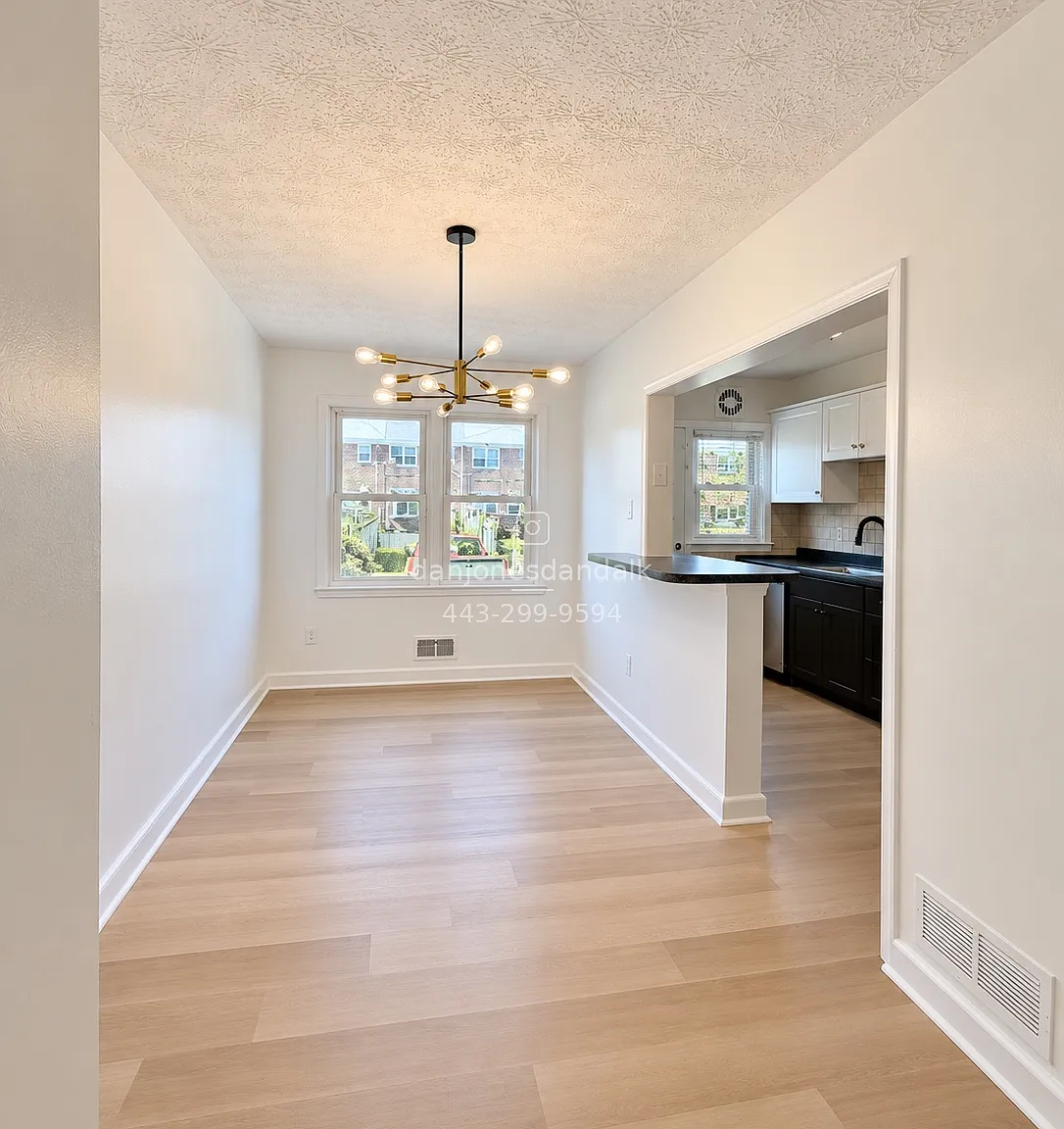 3 bed, 1.5 bath, 1024 sqft, $1,975 — Photo 2