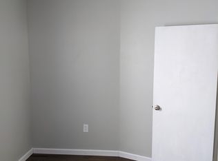 60 Perry St, Lowell, MA 01852