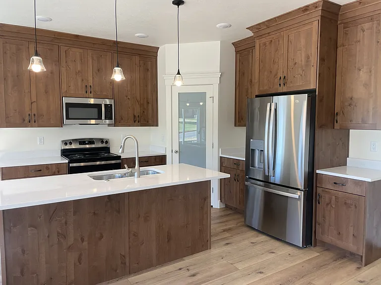 184 E 650 S — Photo 5