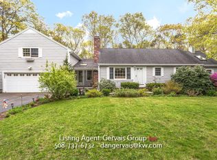 1529 Race Ln, Marstons Mills, MA 02648