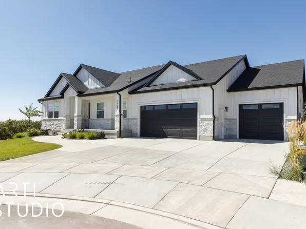 1302 E Sunset Ct, Ogden, UT 84403