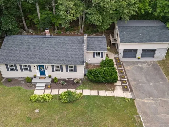 822 Hardwick Rd, Gilbertville, MA 01031