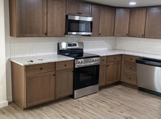 86 Columbia Tpke, Rensselaer, NY 12144