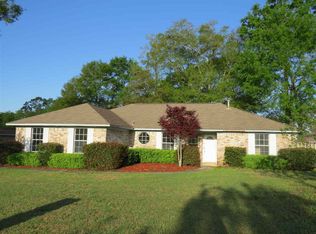 2615 Southern Oaks Dr, Cantonment, FL 32533