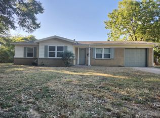 1602 Ravenwood Dr, Arlington, TX 76013
