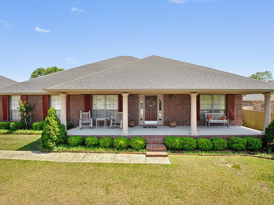 1st image of 17181 Excalibur Cir
