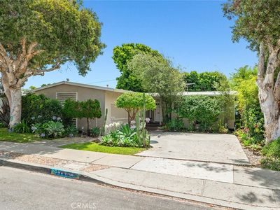 1160 Shelley St, Manhattan Beach, CA, 90266