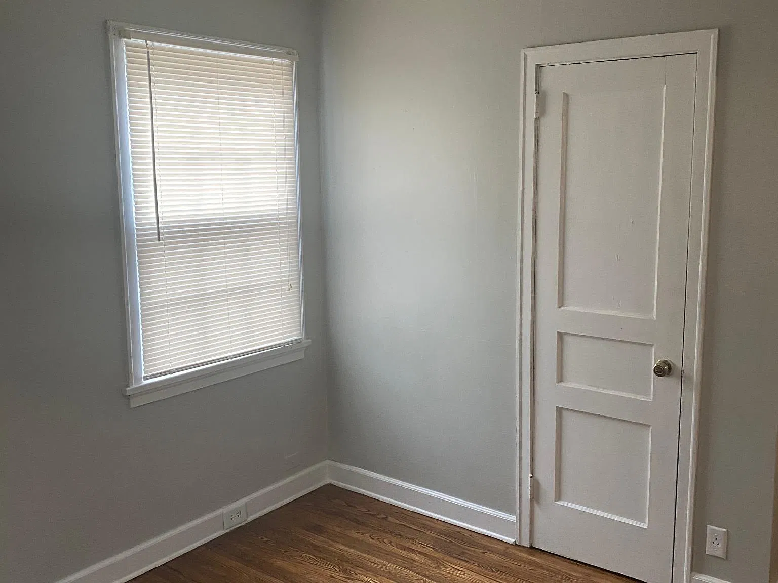 1206 Grantland Ave — Photo 2