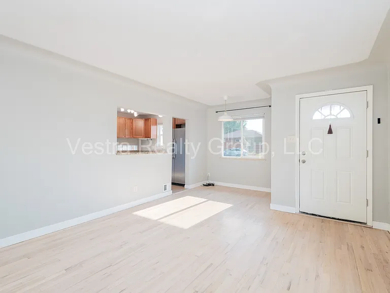 3680 Grape St — Photo 19