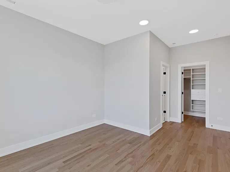 3545 W Belmont Ave #2 — Photo 7