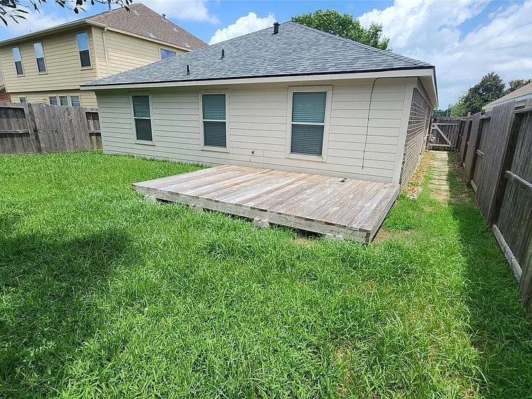 12214 Carriage Oak Cir — Photo 38