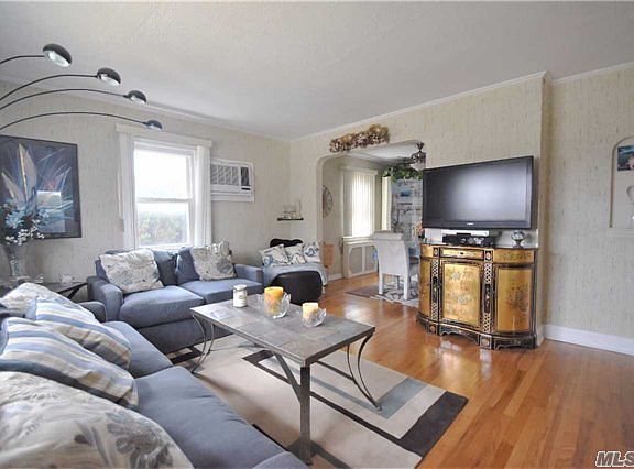 2nd image of 59 Goshen St
