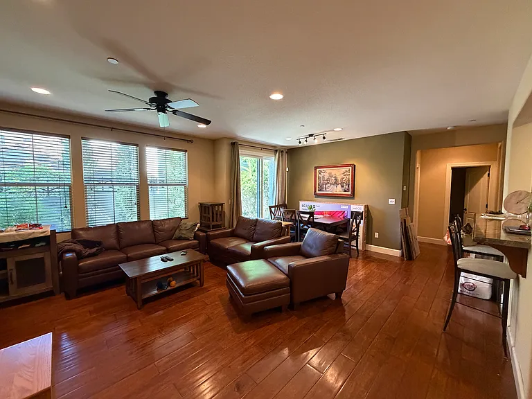 202 Rodin Ln — Photo 7