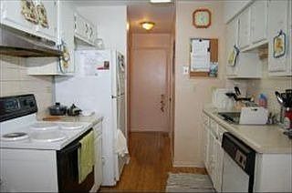 5th image of 2333 Oxhill Ct