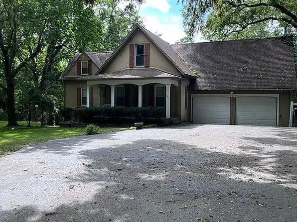 1100 34th Avenue Dr, Moline, IL 61265