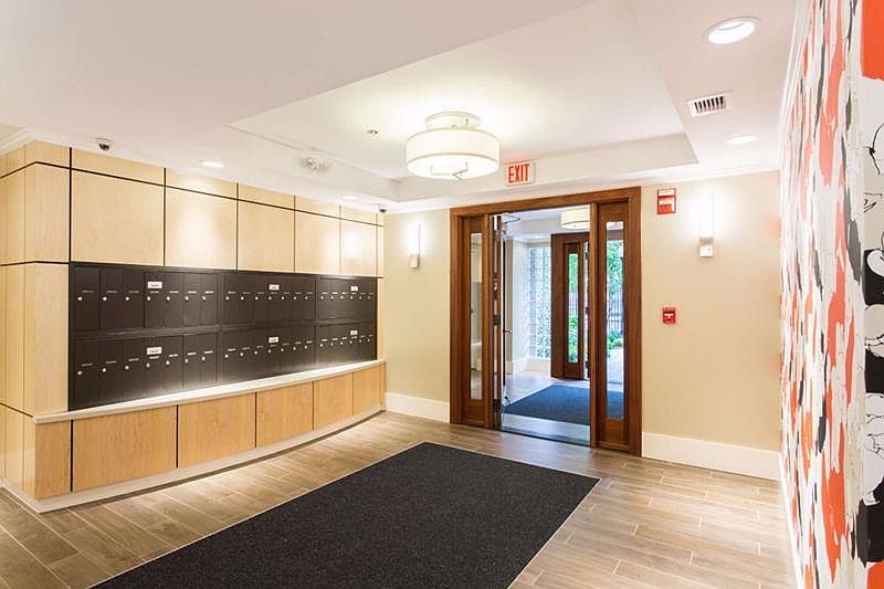 2nd image of 100 Jersey St APT 306