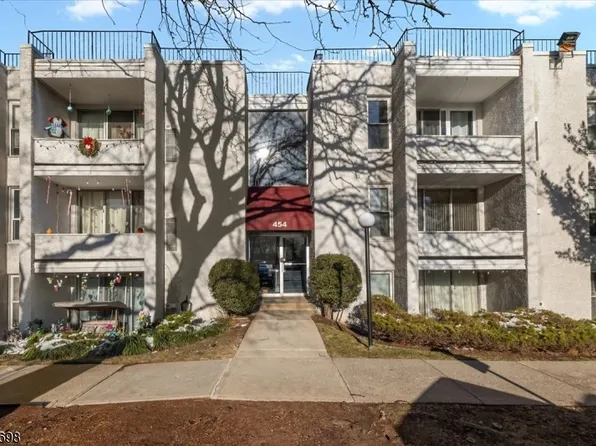 454 River Rd #A, Nutley Twp., NJ 07110