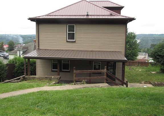 4th image of 410 Shaffner Ave