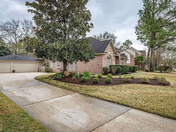 2nd image of 3710 Clover Creek Dr
