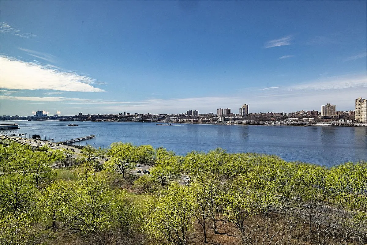 33 Riverside Dr #13AB photo 1