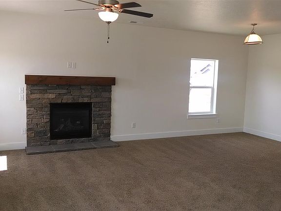 3rd image of 2023 White Pine Dr