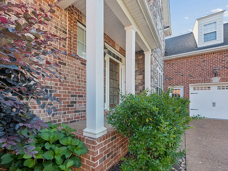 4029 Fremantle Cir — Photo 3