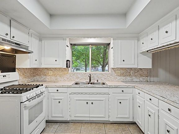 4th image of 100 Bybee St