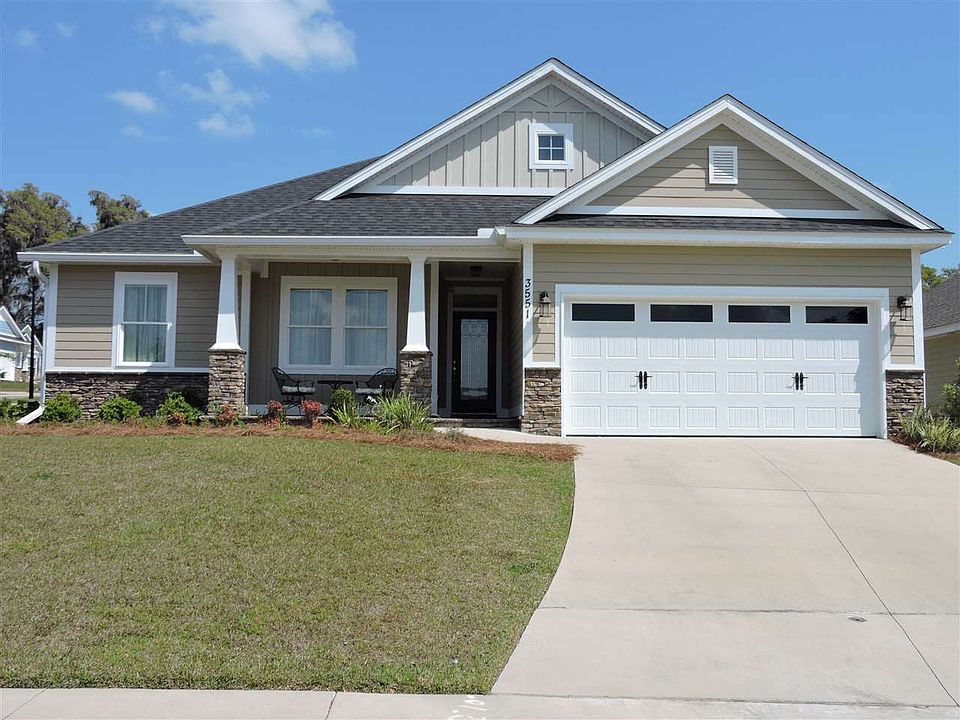 1st image of 3551 Spider Lily Way