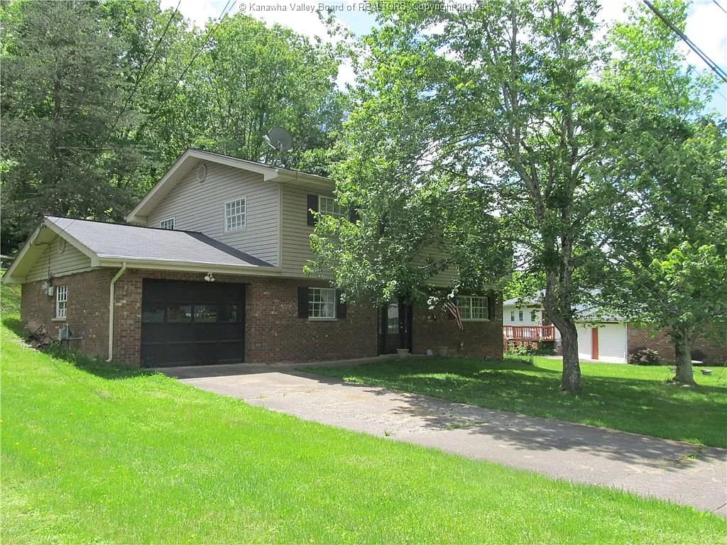 102 Brookhaven Cir photo 1