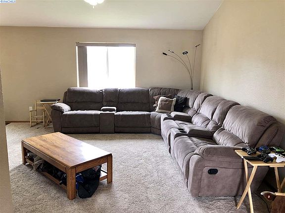 4th image of 504 Dozer Ct
