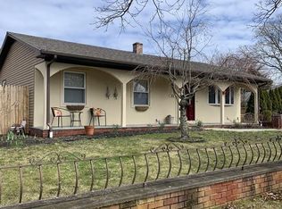 34 Ivy Rd, New Bedford, MA 02745