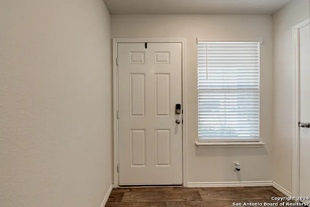 197 Middle Green Loop — Photo 4
