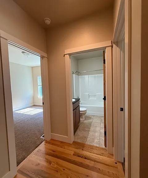 4213 Brenden St — Photo 12
