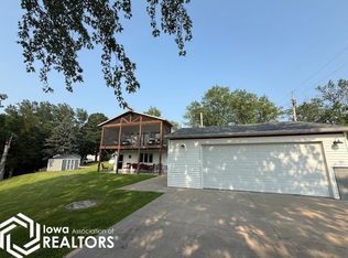 1353 Wilson Ave, Brooklyn, IA 52211