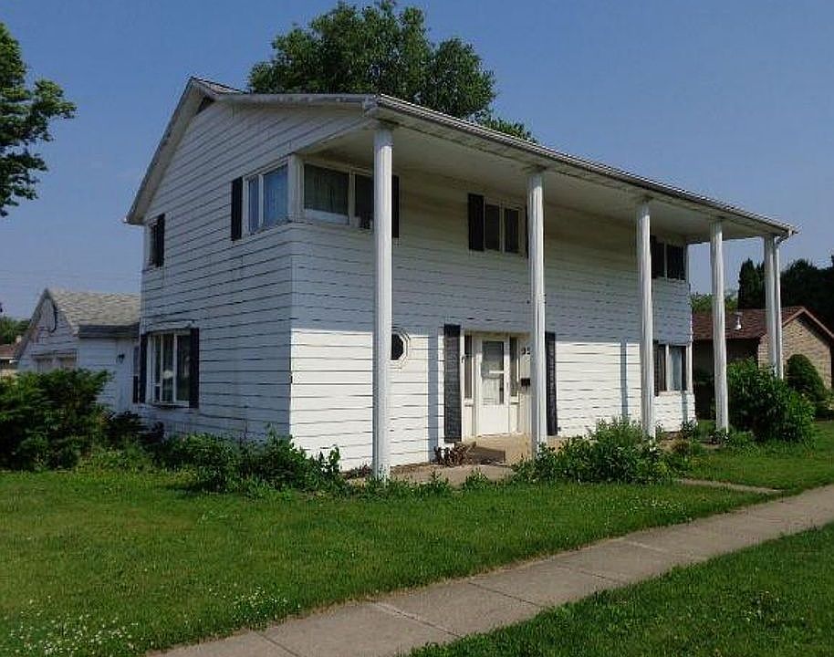 1st image of 927 N 9th St