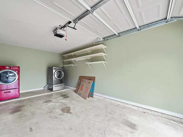 306 Hub Dr — Photo 15