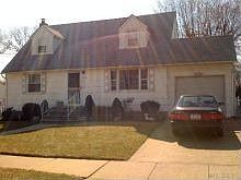 1st image of 212 Willard Ave