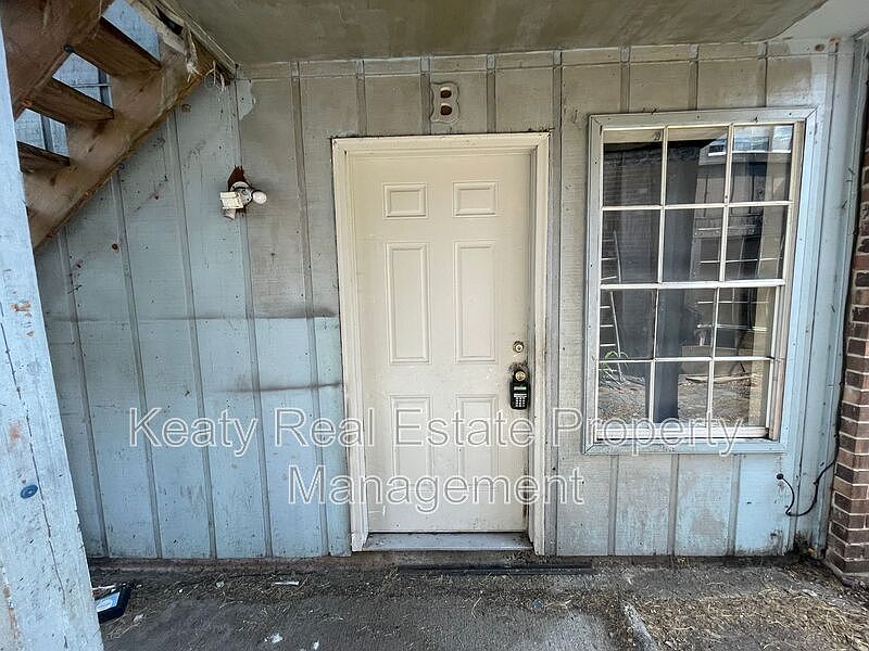 1st image of 108 Meudon St Unit B