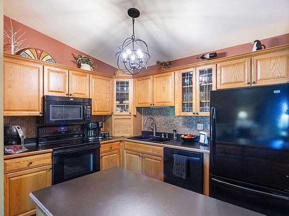 3rd image of 1319 Sunnyslope DRIVE #204
