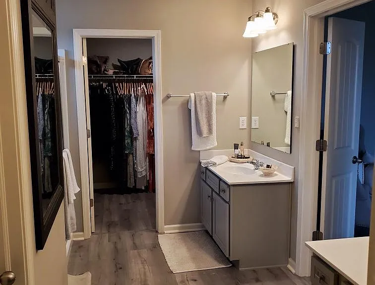 2317 Creekland Dr — Photo 15