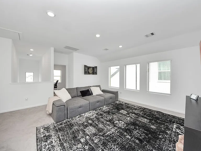 4946 Sky Bluff Dr — Photo 7