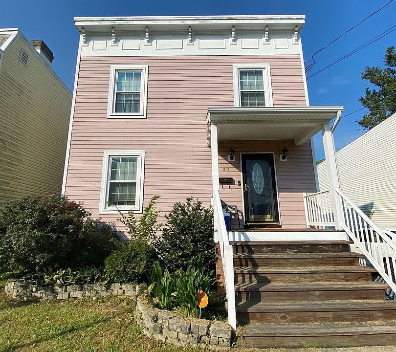 1st image of 107 E 16th St