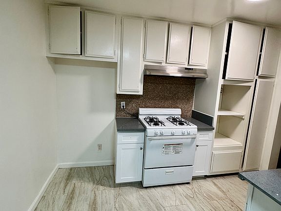 4th image of 1047 W Duarte Rd #207