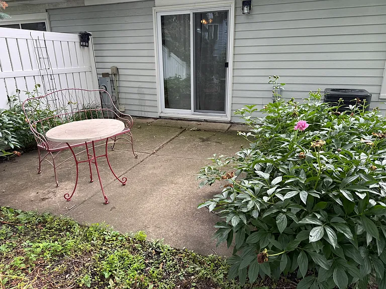 1726 Ranchview Dr — Photo 18