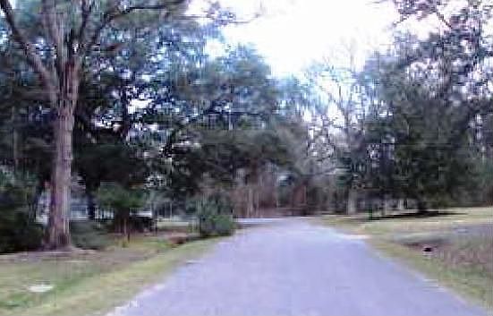 2nd image of 3150 Robinhood Ln