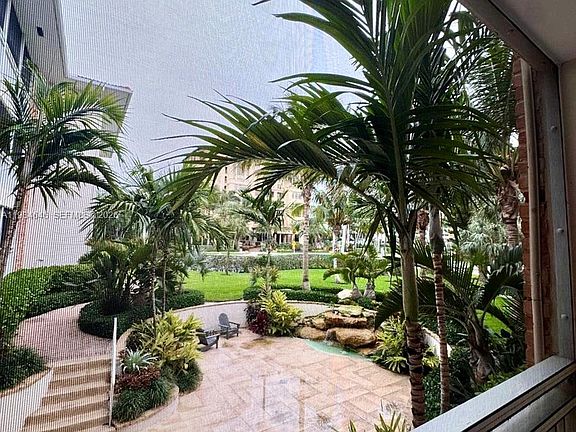 4th image of 2501 S Ocean Blvd #1040